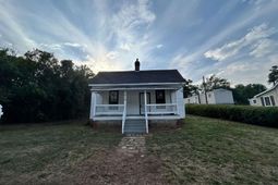 215 Eighth Street photo 4