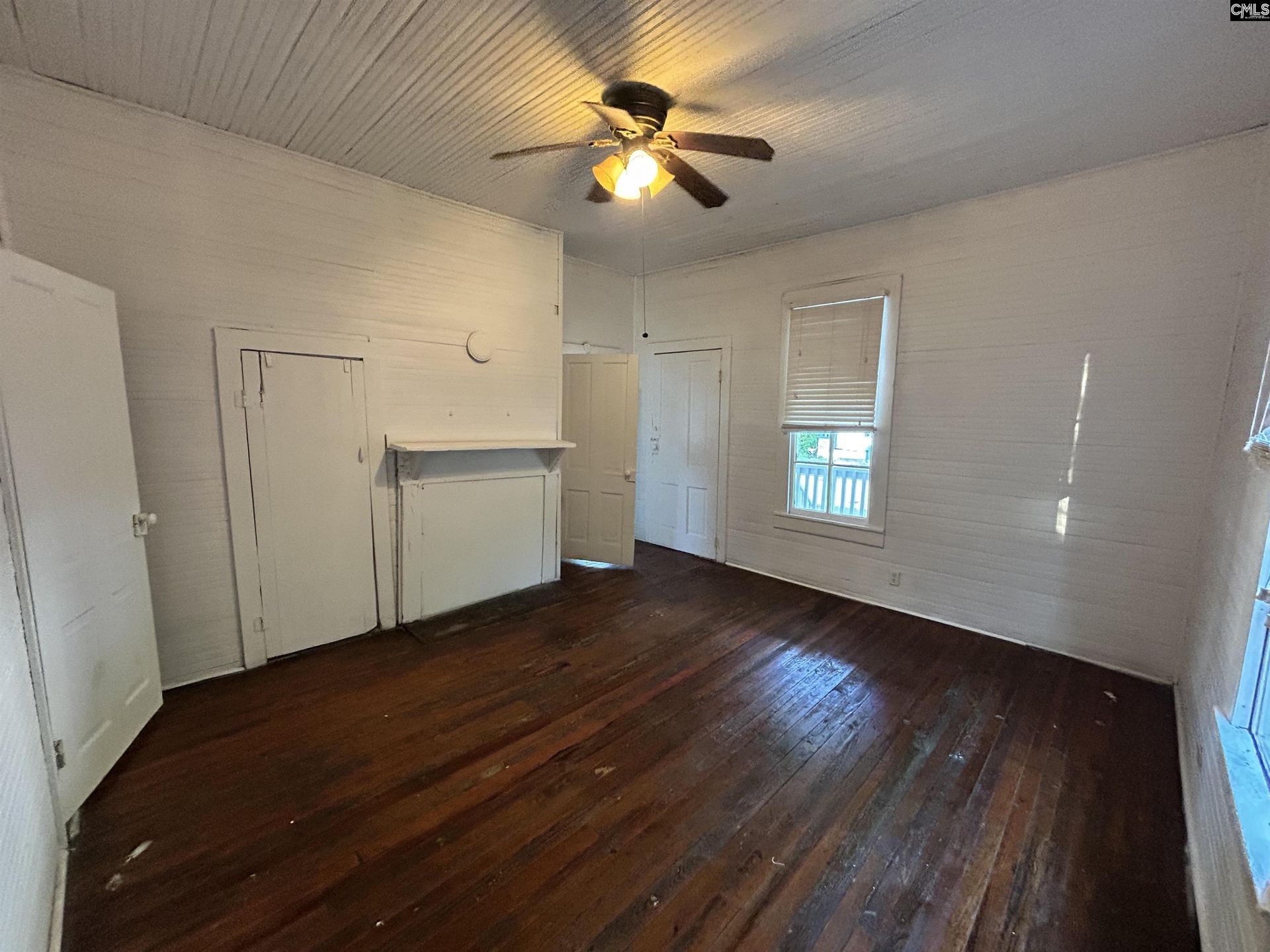 215 Eighth Street  Photo 7