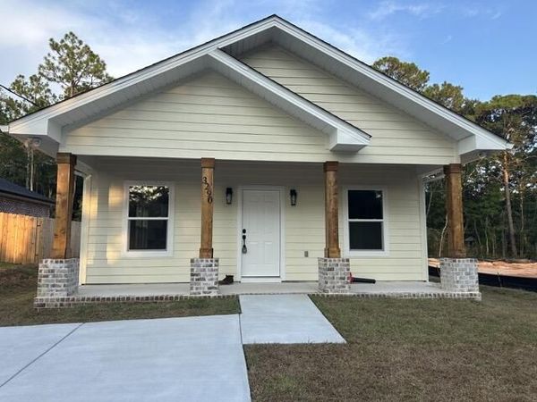 3300 Bonfire Drive, Milton, FL 32583