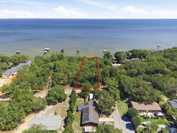 4580 Hickory Shores Boulevard, Gulf Breeze, FL 00000