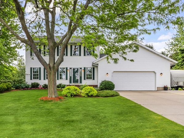 2869 Northwynde Passage, Sun Prairie, WI 53590