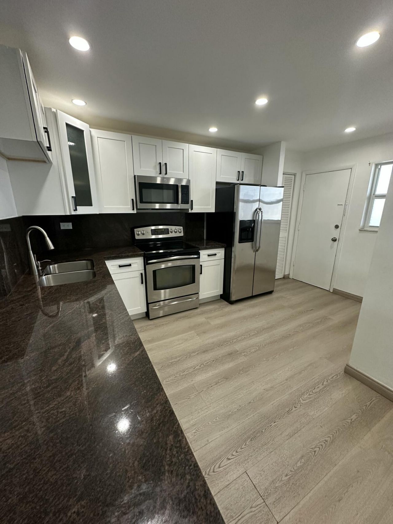 1660 NE 191st Street, Unit 404-1, Miami, FL 33179 Photo