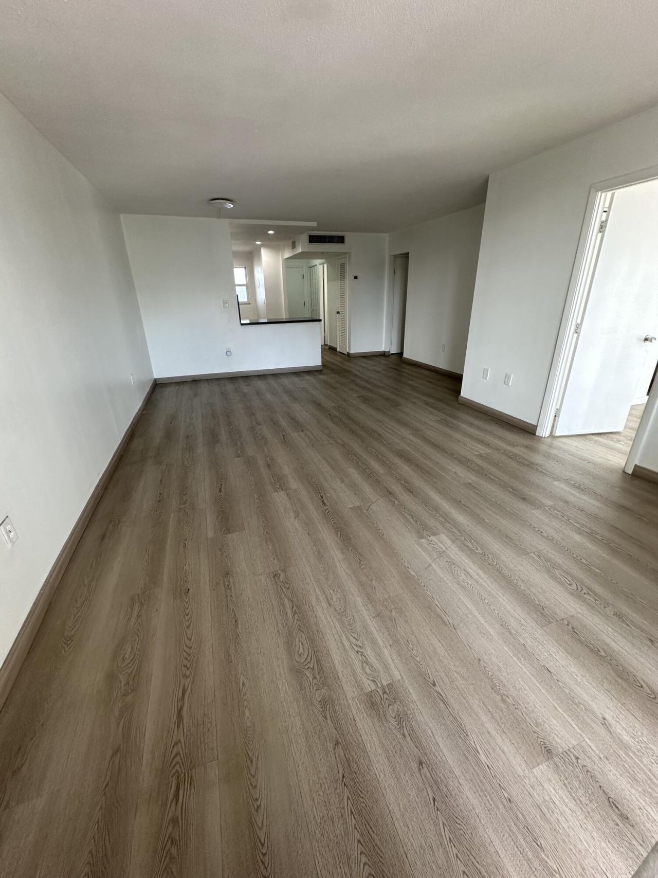 1660 NE 191st Street, Unit 404-1, Miami, FL 33179 Photo