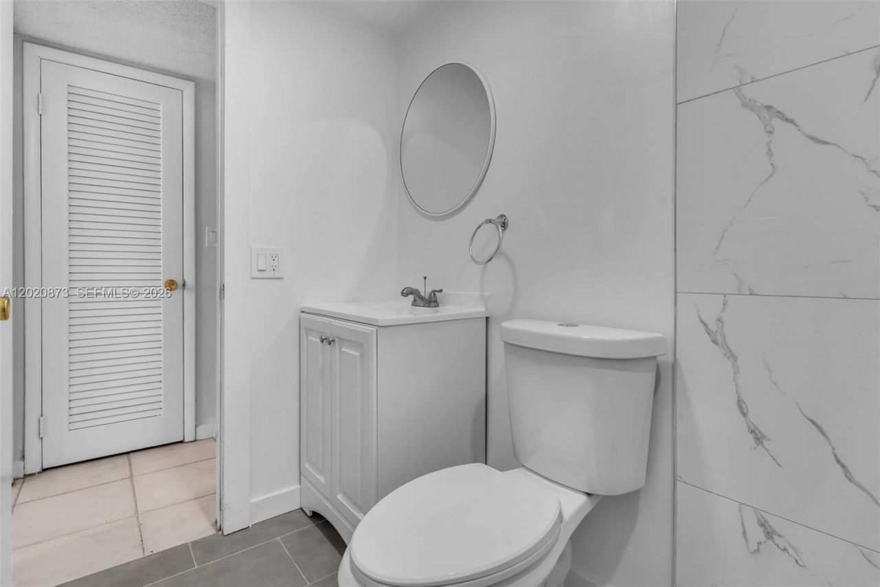 1790 79th St Cswy , Unit B106, North Bay Village, FL 33141 Photo