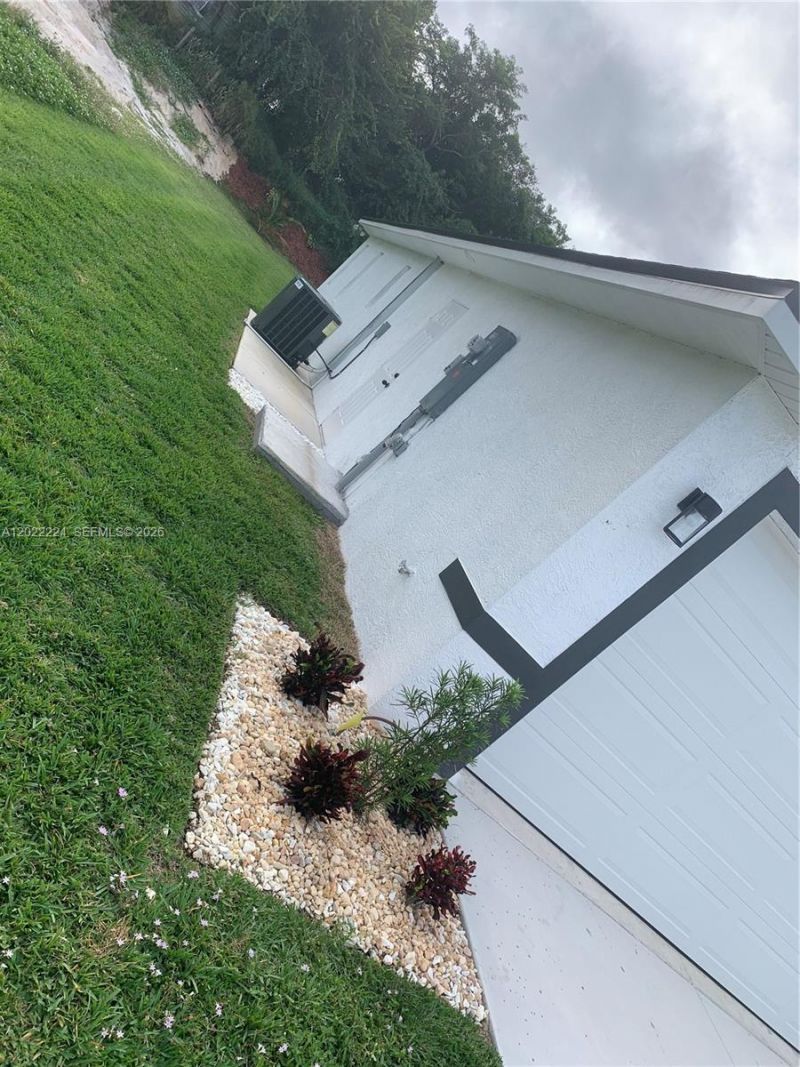 120 Clinton Avenue, Lake Placid, FL 33852 Photo