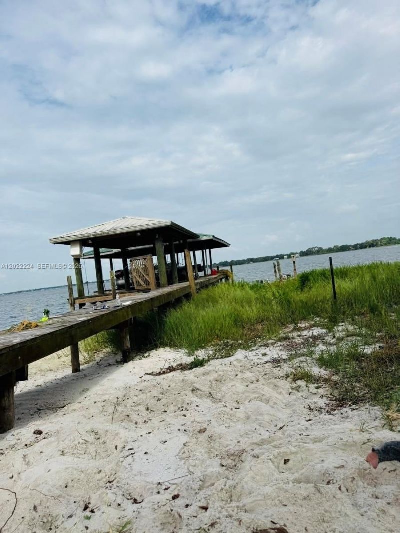 120 Clinton Avenue, Lake Placid, FL 33852 Photo