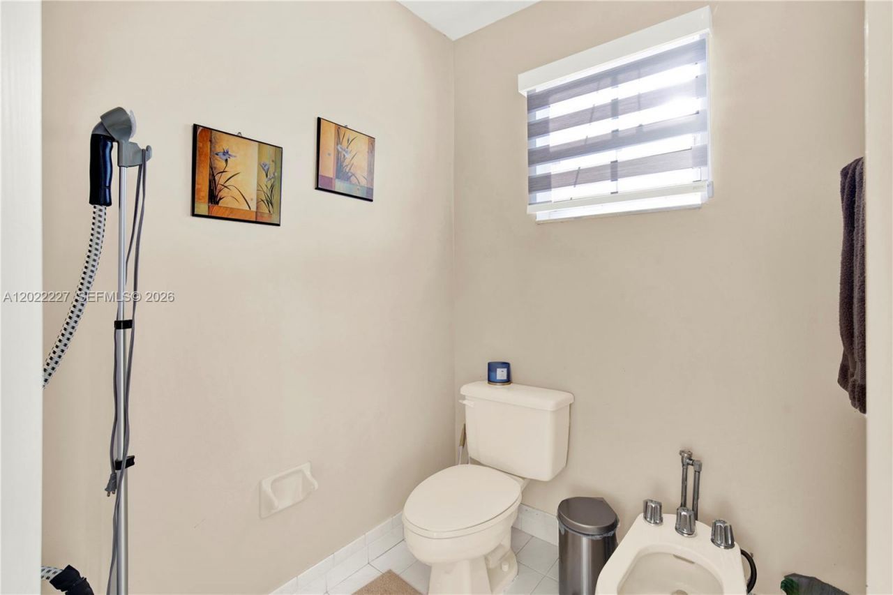 8357 SW 162nd Ct , Miami, FL 33193 Photo