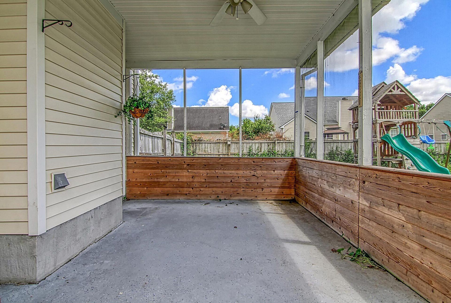 4025 Laurelwood Drive Photo 11