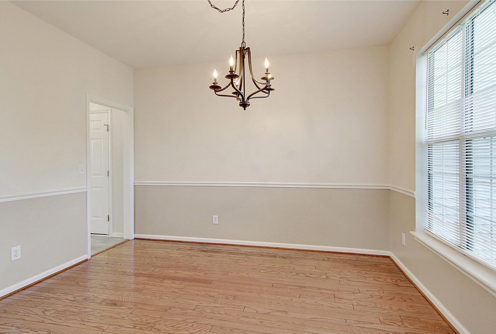 4025 Laurelwood Drive Photo 32
