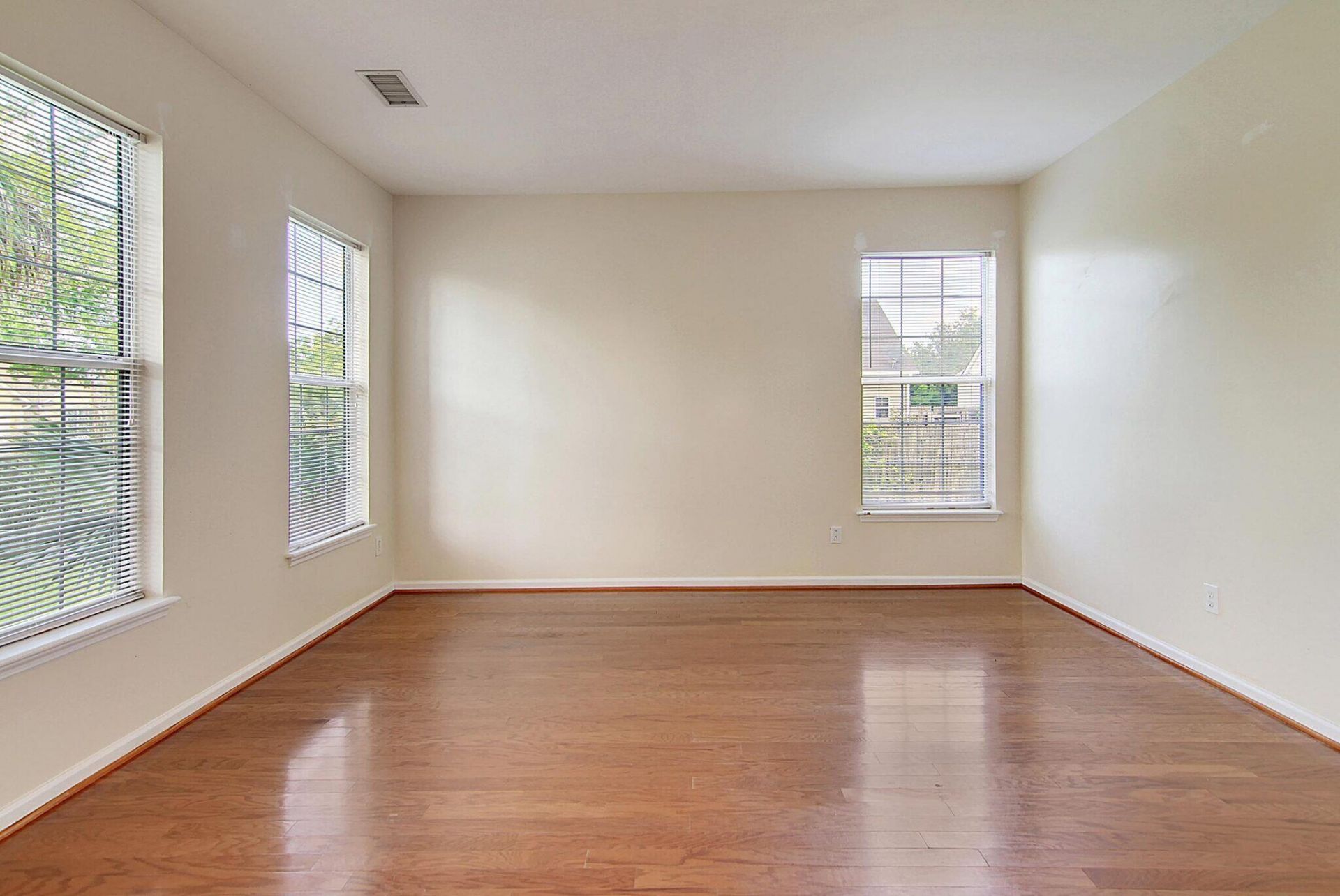4025 Laurelwood Drive Photo 34