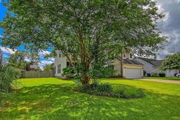 4025 Laurelwood Drive photo 4