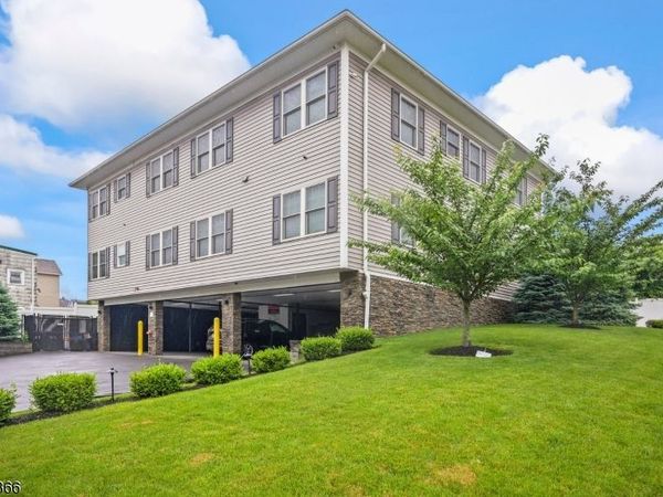 55 Watchung Ave, Belleville, NJ 07109