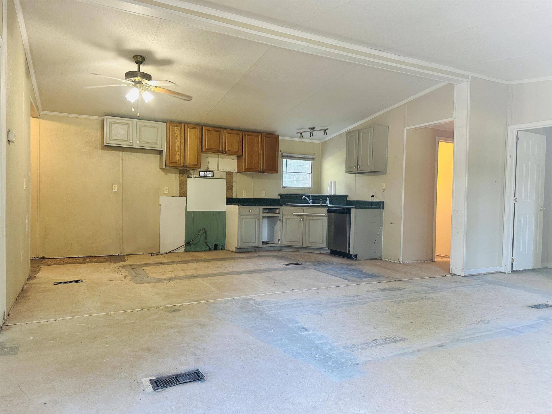1727 Mineral Springs Rd.  Photo 10