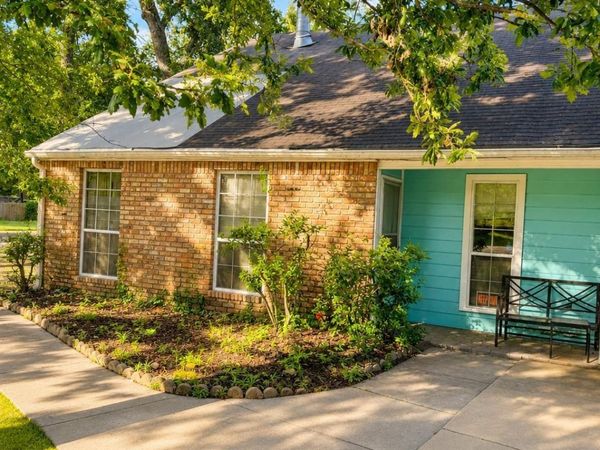 10914 Red Oak Dr, Baton Rouge, LA 70815