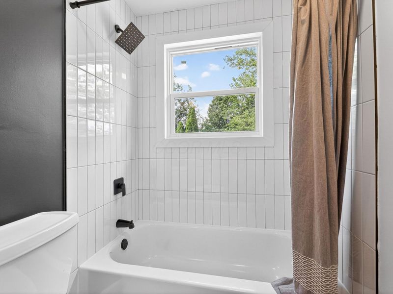 5084 Refugee Road, Columbus, OH 43232 Photo 11