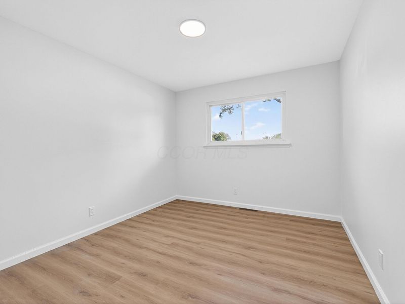 5084 Refugee Road, Columbus, OH 43232 Photo 15