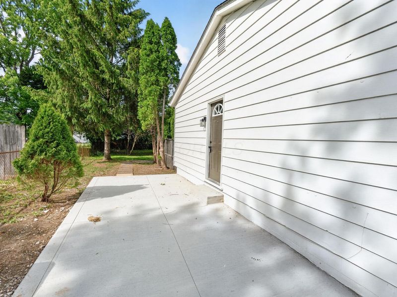 5084 Refugee Road, Columbus, OH 43232 Photo 32