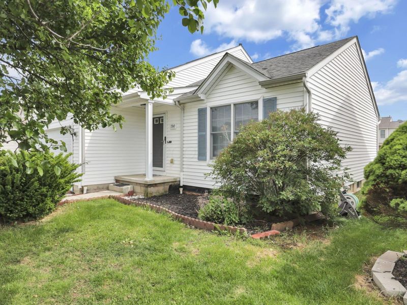 7743 Solomen Run Drive, Blacklick, OH 43004 Photo 3