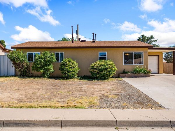 11104 Hume Avenue NE, Albuquerque, NM 87112