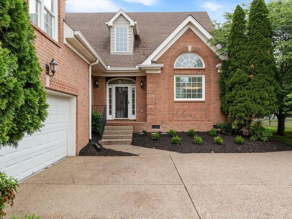 640 Bonita Pkwy S, Hendersonville, TN 37075