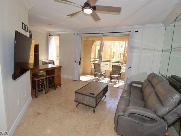 210 E Flamingo Road , Unit 202, Las Vegas, NV 89169