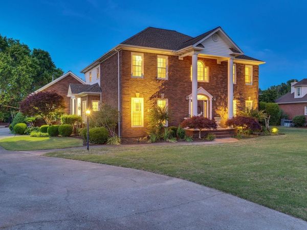 281 River Cove Road, Huntsville, AL 35811