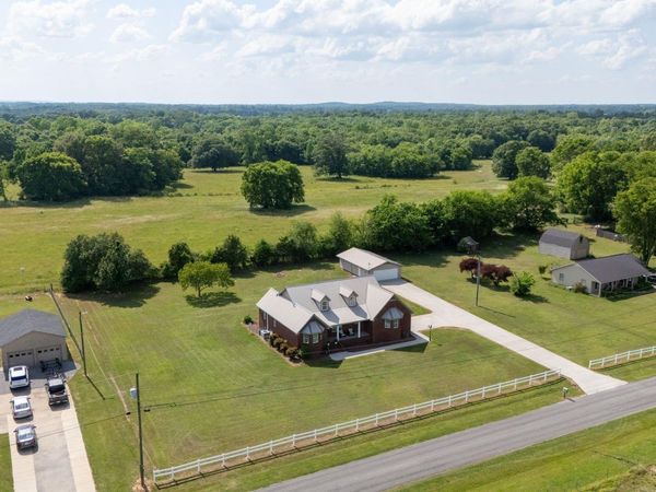 106 Stephenson Road, Hartselle, AL 35640