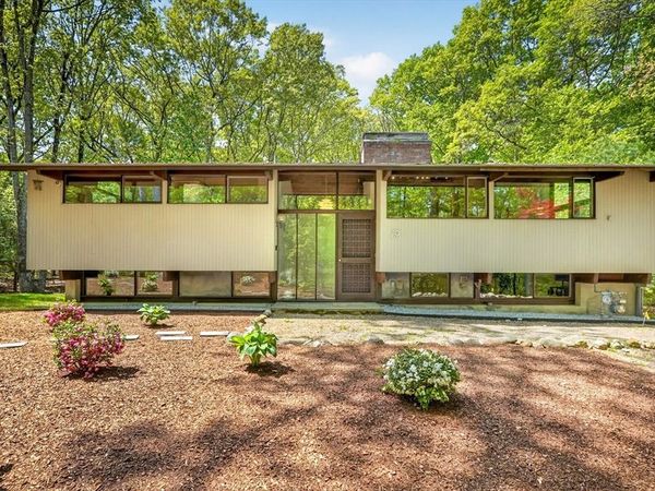 79 Autumn Lane, Lincoln, MA 01773
