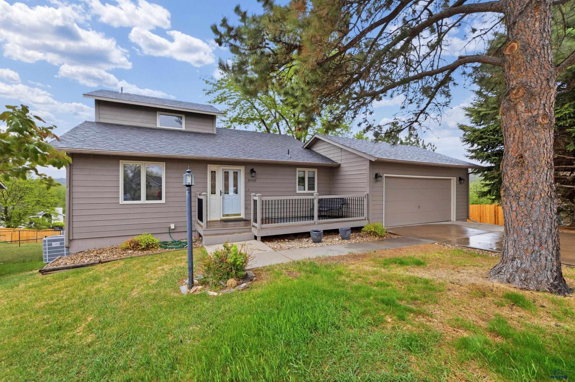 3005 Sunny Hill Cir, Rapid City, SD 57702 Main Photo