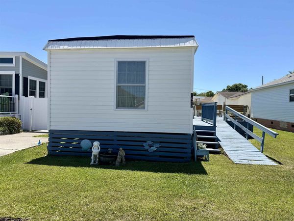 1672 Falcon , Surfside Beach, SC 29575