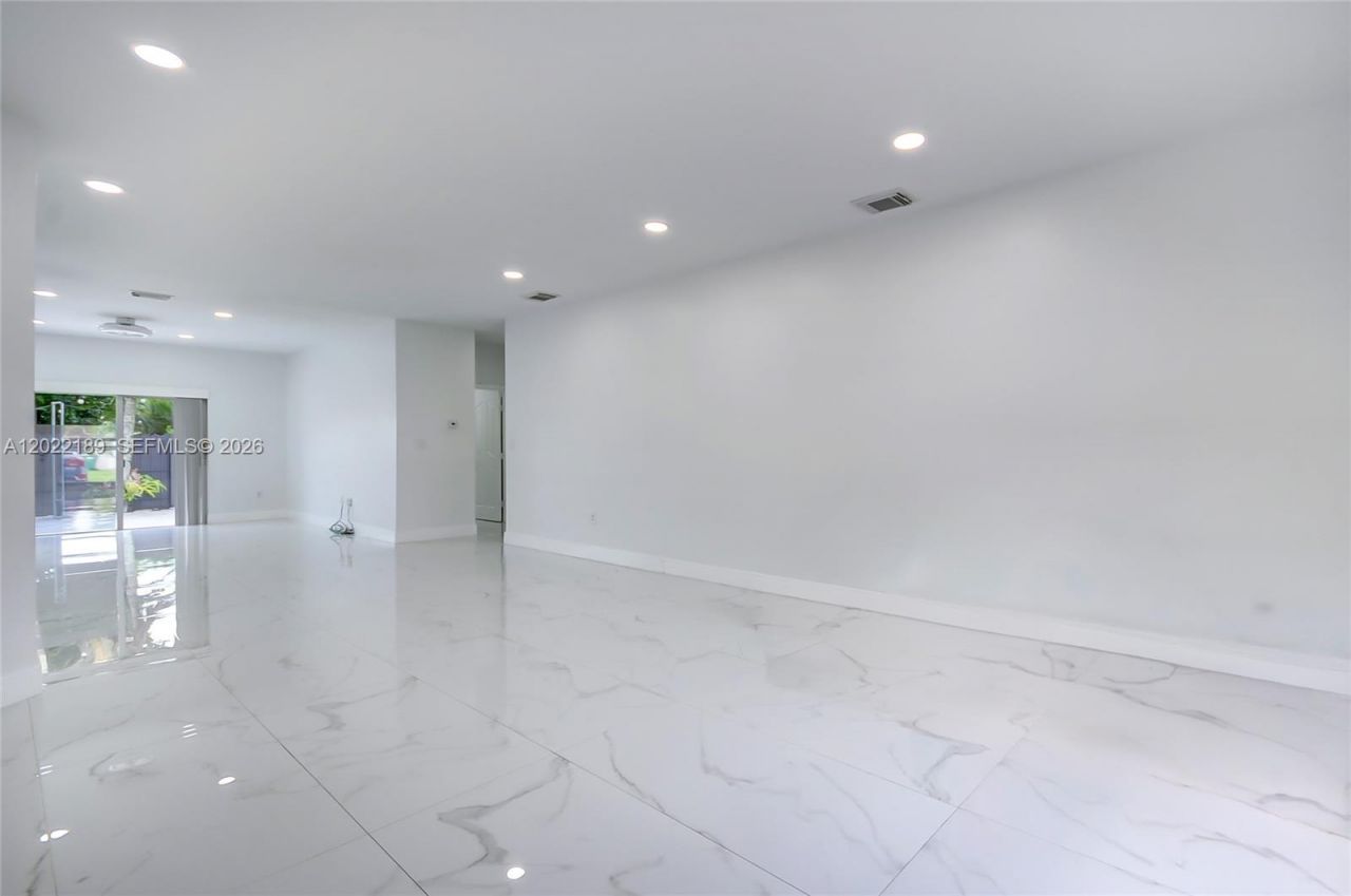 15548 SW 19th Ln , Unit 15548, Miami, FL 33185 Photo