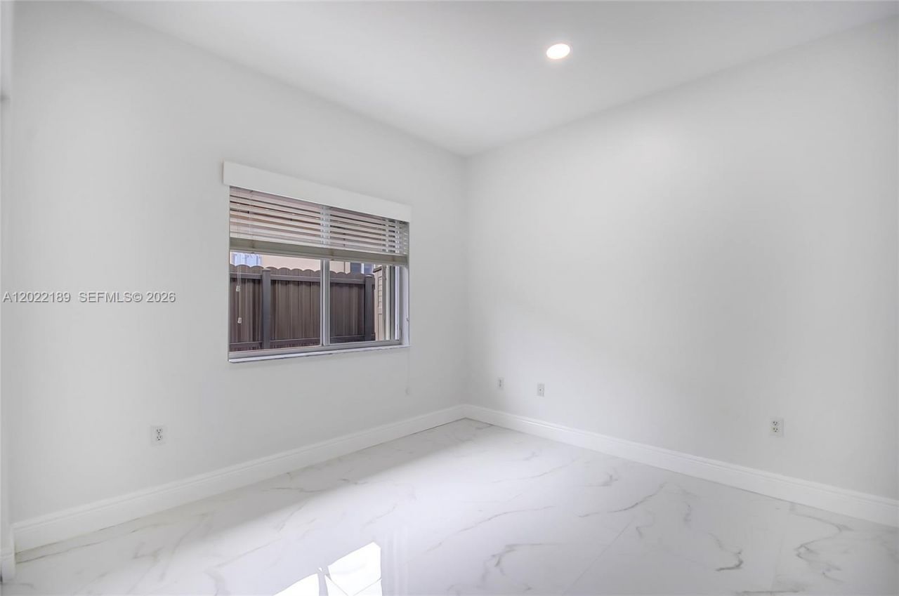 15548 SW 19th Ln , Unit 15548, Miami, FL 33185 Photo