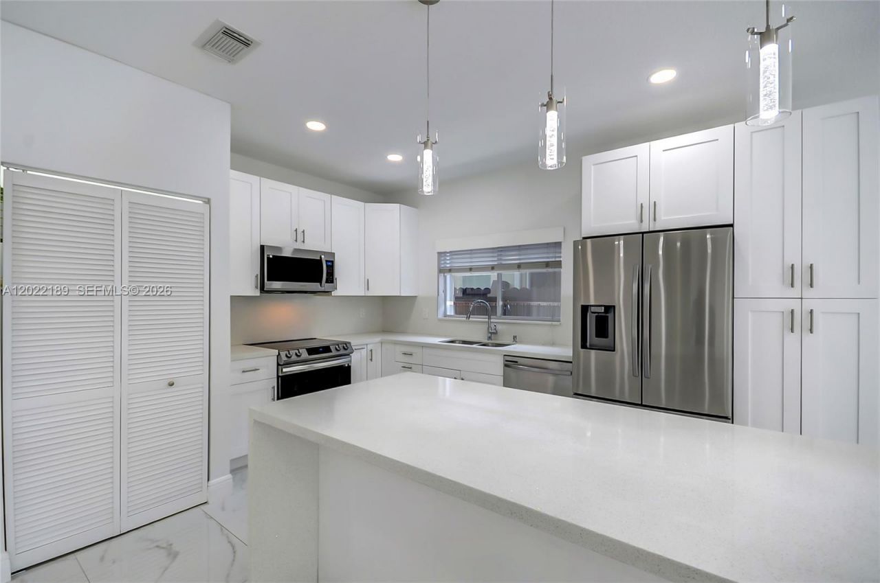 15548 SW 19th Ln , Unit 15548, Miami, FL 33185 Photo