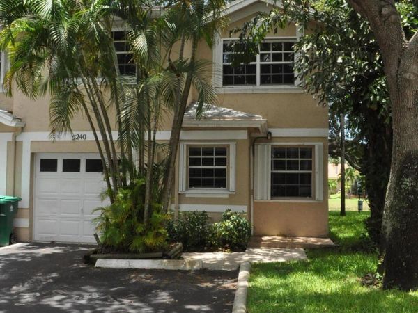 5240 SW 121st Avenue, Cooper City, FL 33330