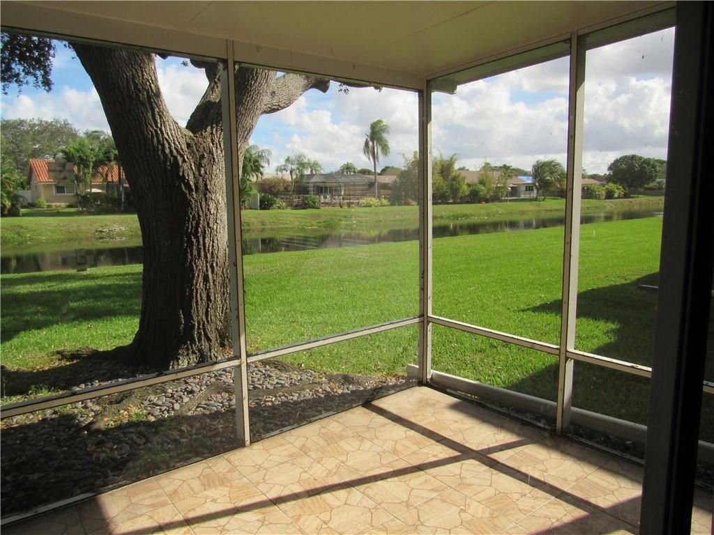 5240 SW 121st Avenue, Cooper City, FL 33330 Photo