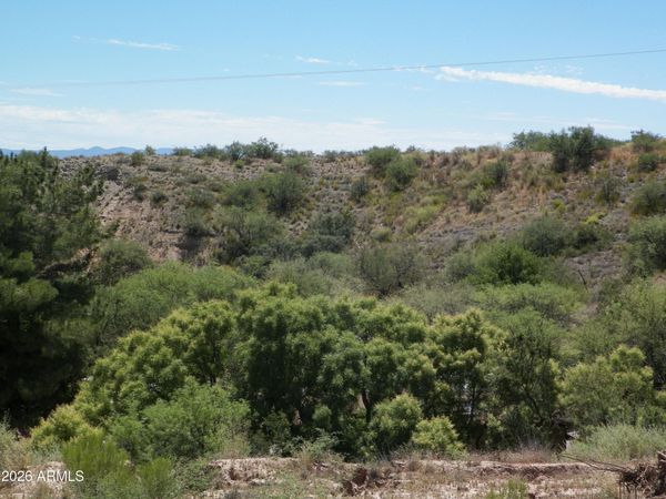 1921 CROSSROADS Boulevard, Unit 137, Clarkdale, AZ 86324