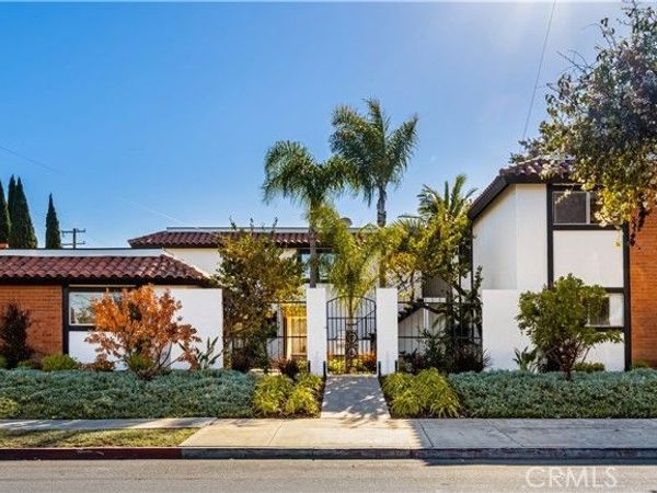 201 E 16th Street, Unit C, Costa Mesa, CA 92627