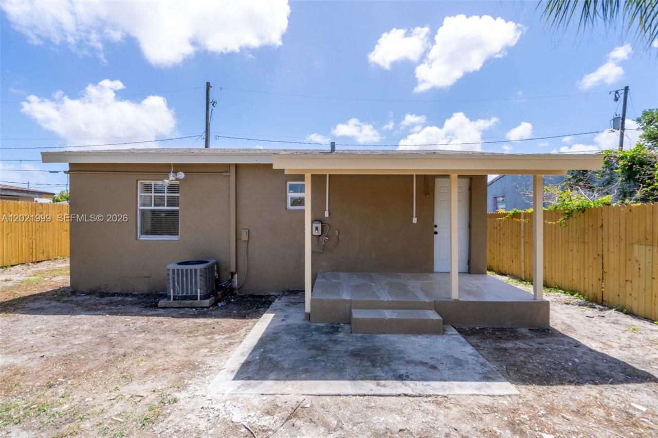 1660 W 26th St , Riviera Beach, FL 33404 Photo