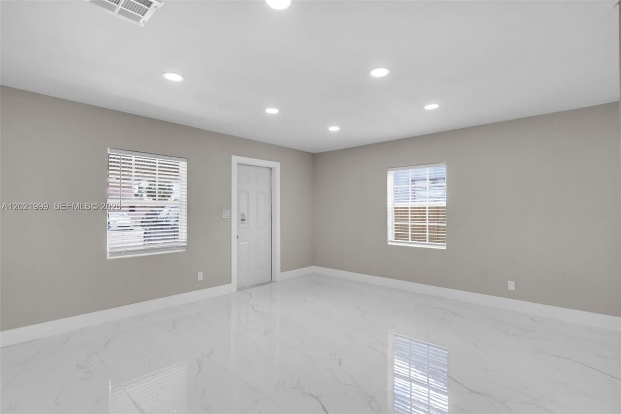1660 W 26th St , Riviera Beach, FL 33404 Photo