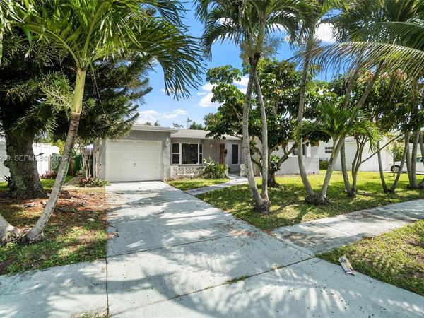 6667 NW 1st St , Margate, FL 33063
