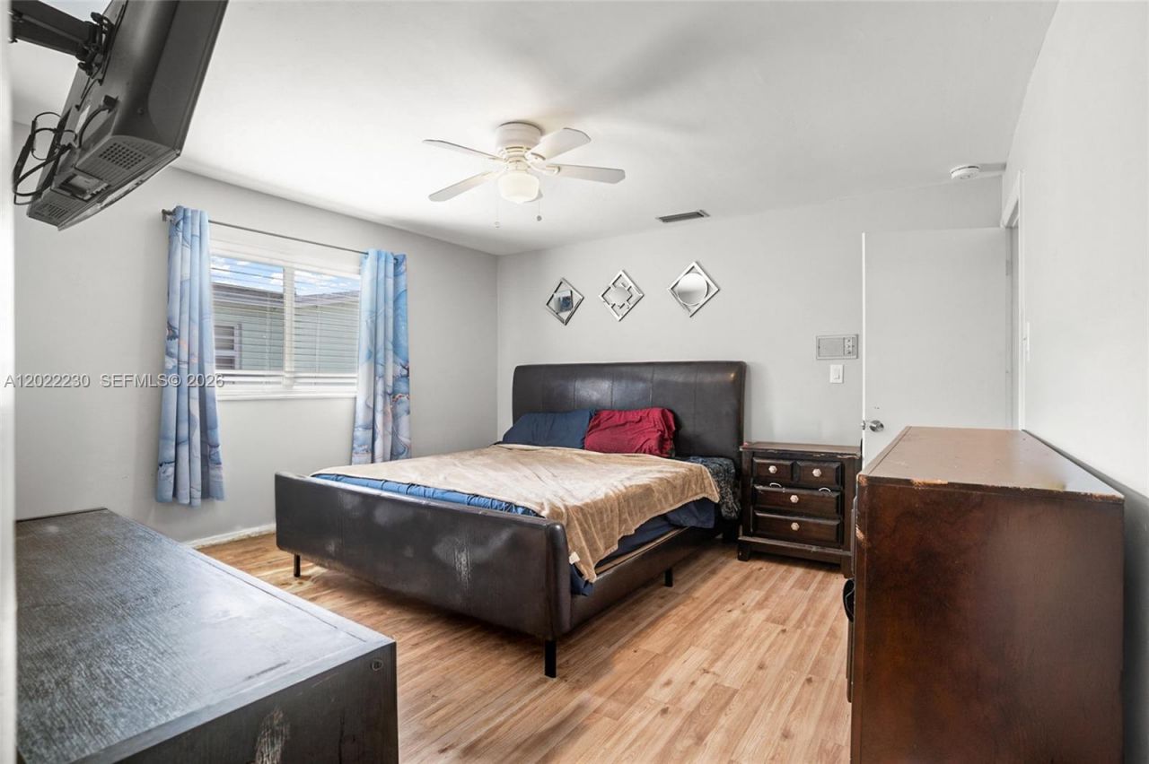 6667 NW 1st St , Margate, FL 33063 Photo