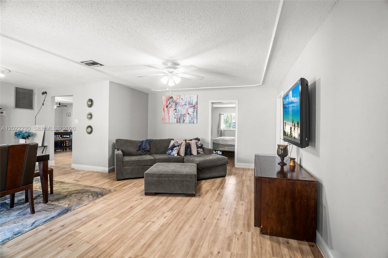 6667 NW 1st St , Margate, FL 33063 Photo