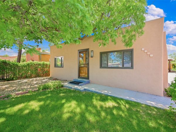 1307 Camino Sierra Vista , Santa Fe, NM 87505