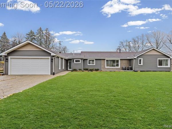 3460 Clayton Avenue, Waterford Twp, MI 48329