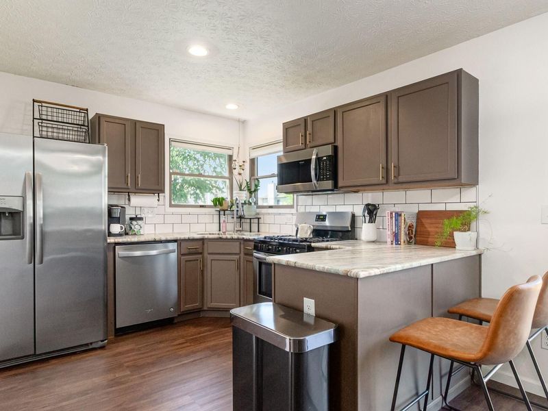 5906 Westbend Drive, Galloway, OH 43119 Photo 11