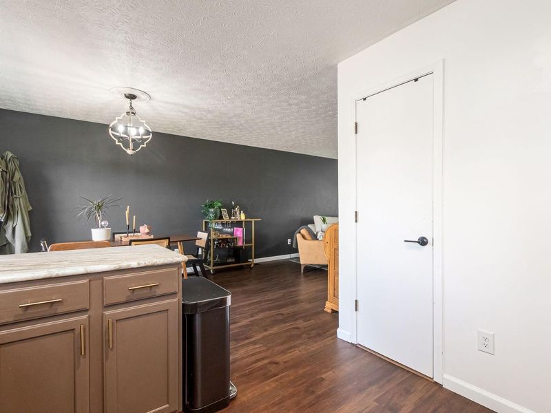 5906 Westbend Drive, Galloway, OH 43119 Photo 14