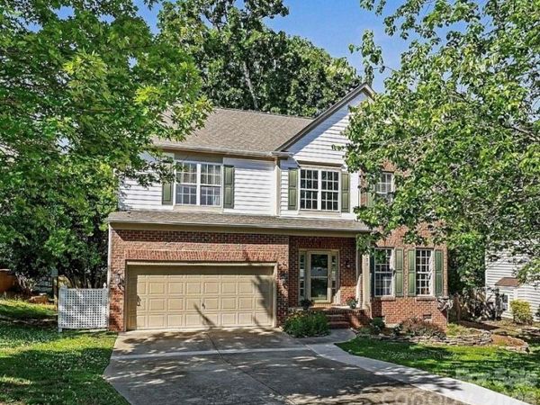 8120 Pelorus Lane, Charlotte, NC 28269