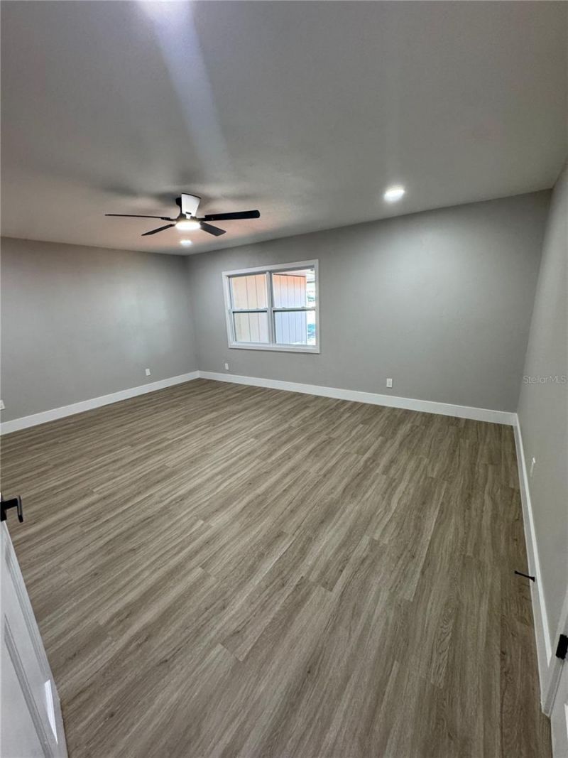 332 Big Tree Road , South Daytona, FL 32119 Photo