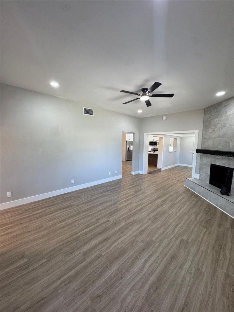 332 Big Tree Road , South Daytona, FL 32119 Photo