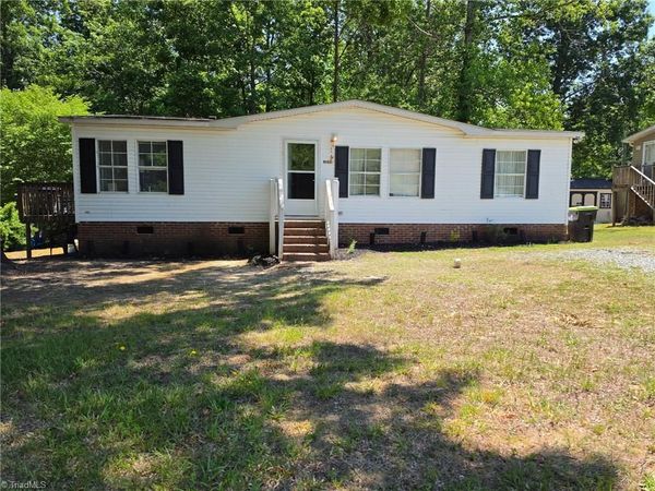 1045 APPLE BLOSSOM Lane , Burlington, NC 27217